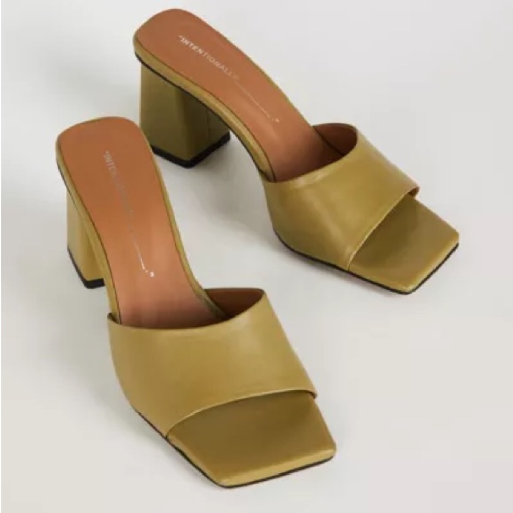 Intentionally Blank House Heel in Olive Size 36